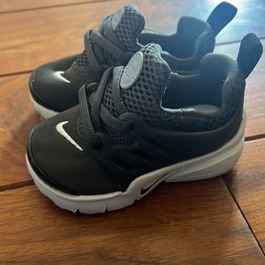 Nike Black Sneakers Kids Toddler Child Sz 5C